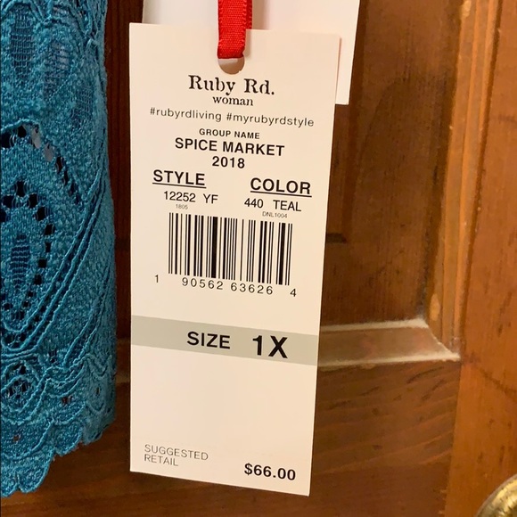 NWT Ruby Rd. Top - Picture 3 of 4